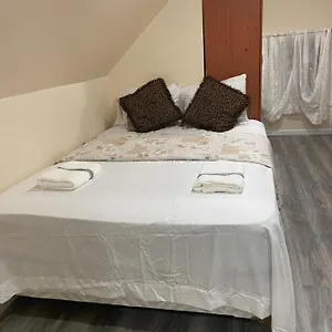  Guest house A Comfortable United States