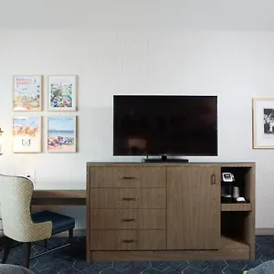 Derby Gaming & - A Churchill Downs Hotel
